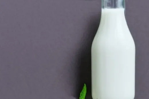 Dlaczego mleko jest białe